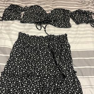 Shoulder crop top & skirt set! Size small!